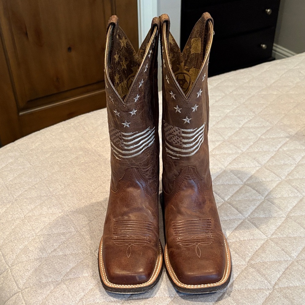 Ariat Brown Heeled Boots with White Accents